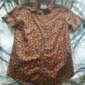 Fall leaf button down